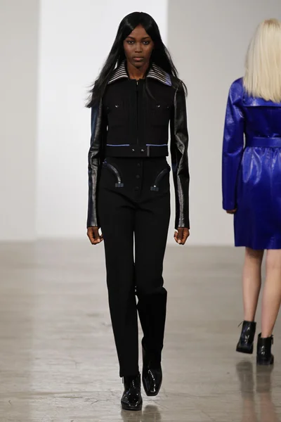 Look 8